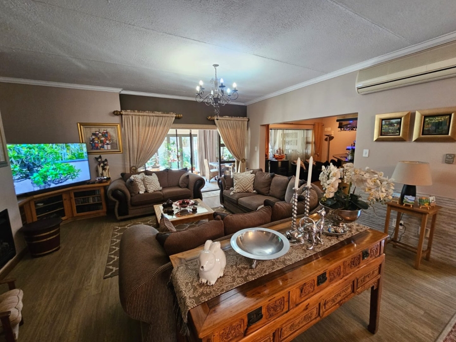 5 Bedroom Property for Sale in Vaalpark Free State